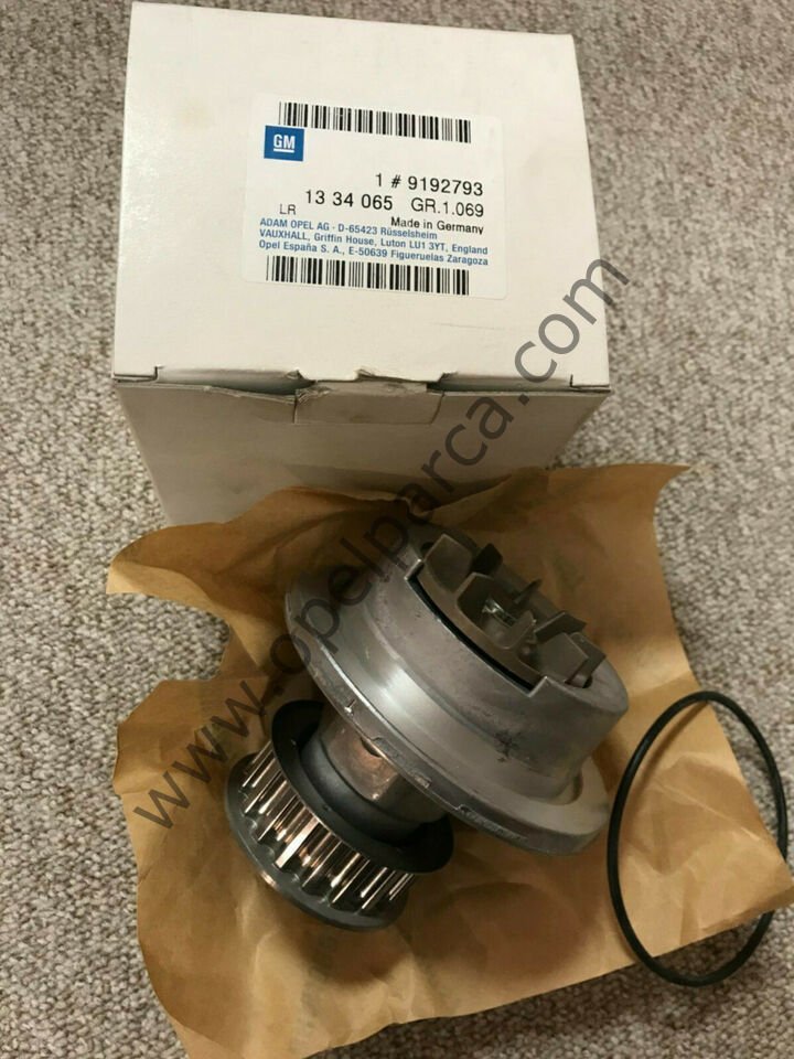 Opel Astra F 1.4 / 1.6 8 Valf Devirdaim Su Pompası GM Orjinal